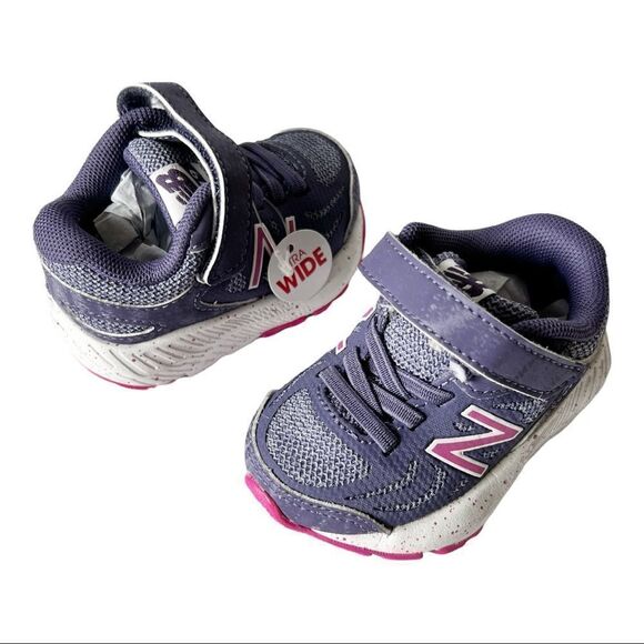 New Balance 519V1 Girls Purple/Pink Hook And Loop Sneakers Size 2 Extra Wide - Picture 2 of 7